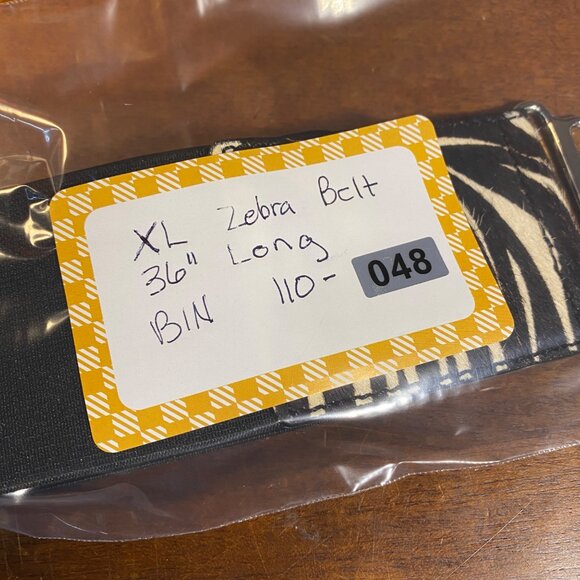 Elastic Waist Belt With Zebra Print Genuine Leather Accent & Metal Clasp - Picture 4 of 4